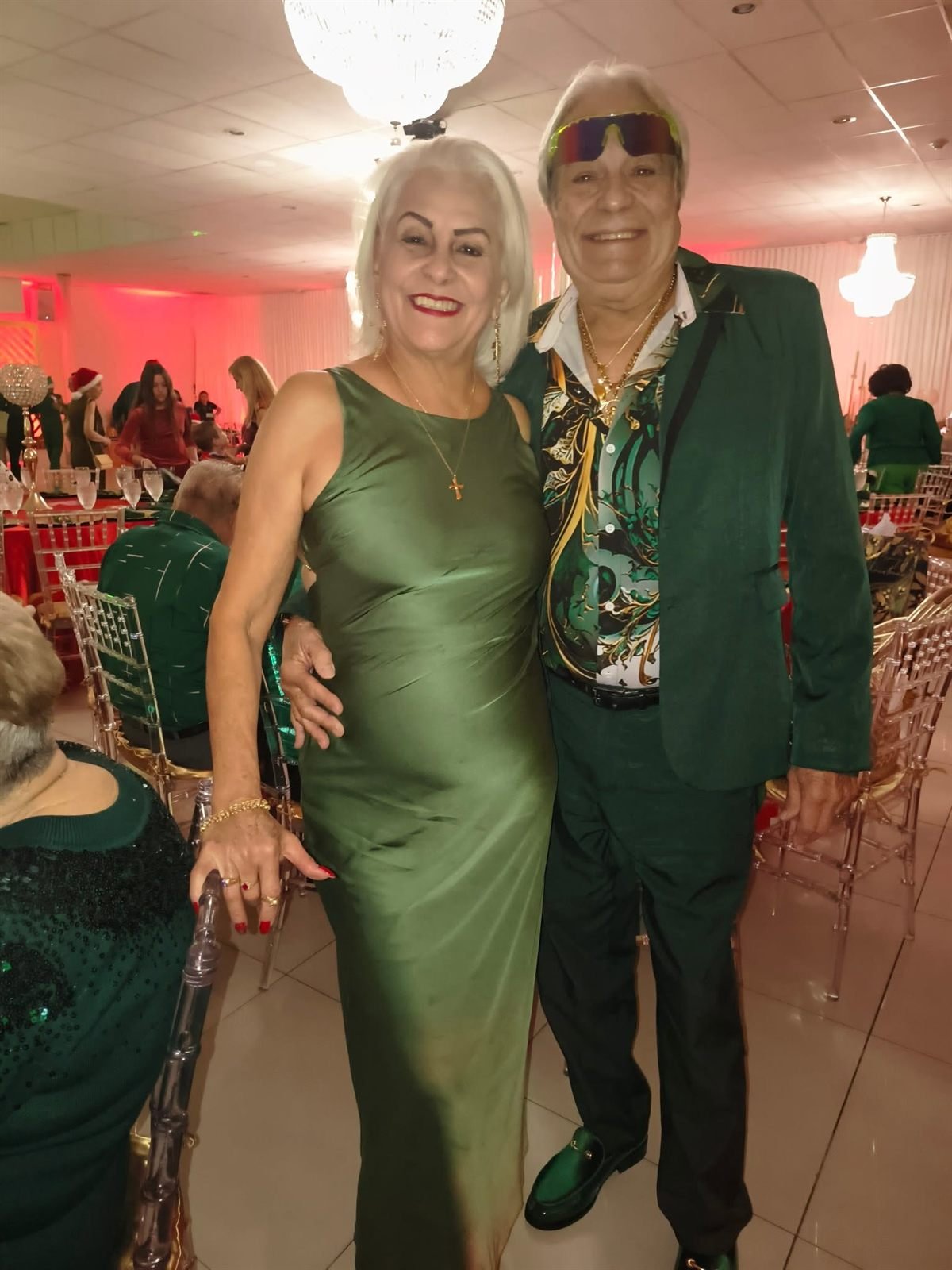 Pareja del club en una celebración de gala