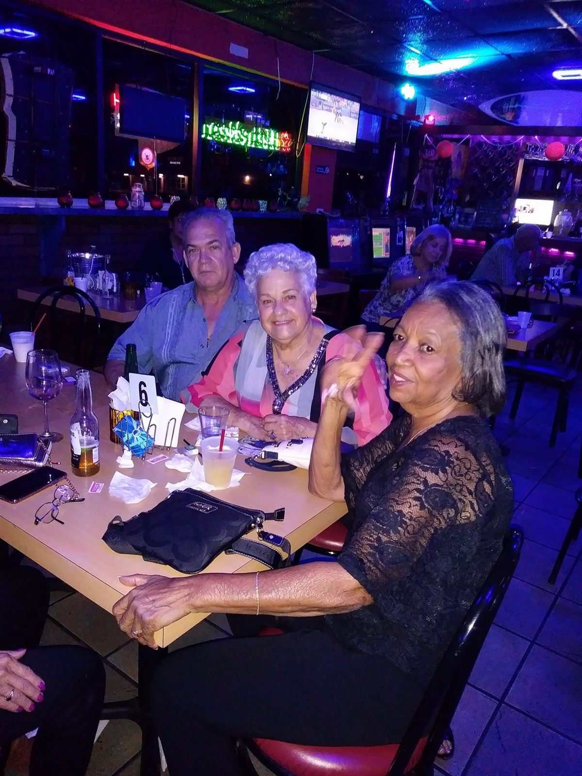 Miembros del club compartiendo una tarde de domingo