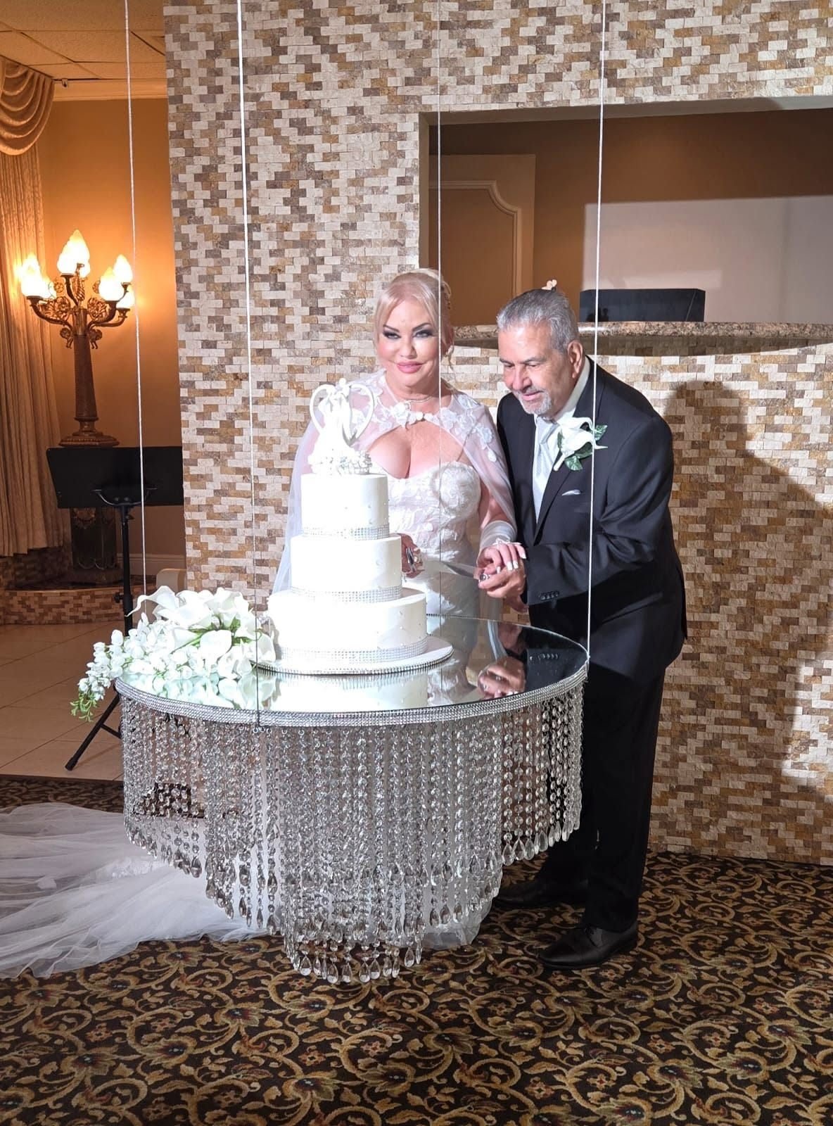 Boda de miembros del club de solteros